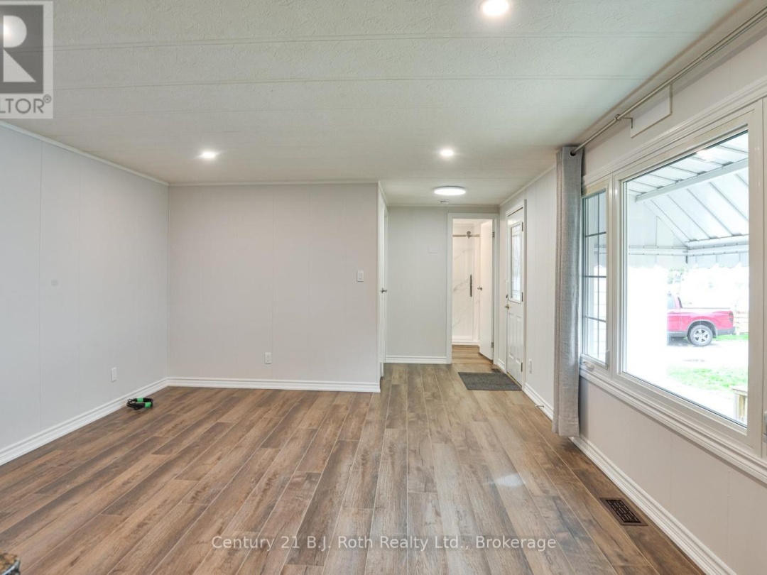 53 - 580 WEST STREET S, 