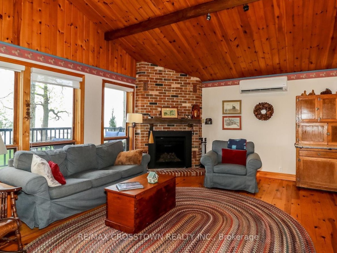 3822 Glenrest Drive, Lake Simcoe