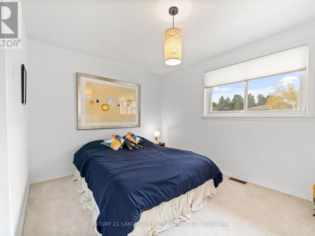 456 OLD SURREY LANE, 