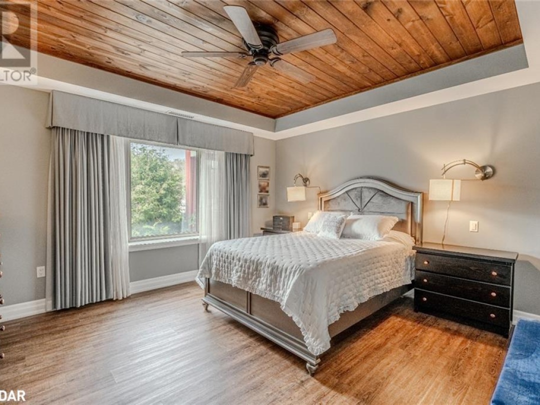 130 Steamship Bay Road Unit# 207, Lake Muskoka