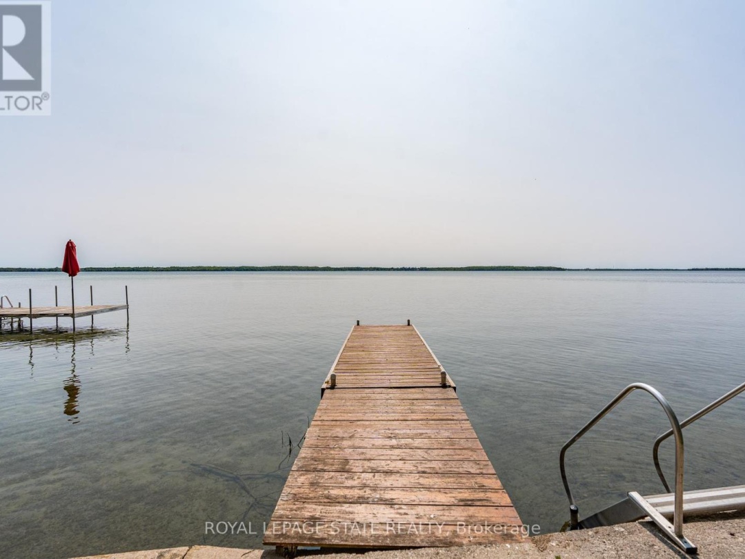 2703 LAKESIDE DRIVE, 