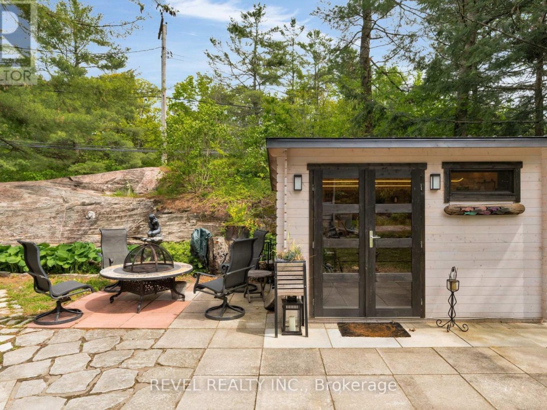 3248 MUSKOKA STREET, 