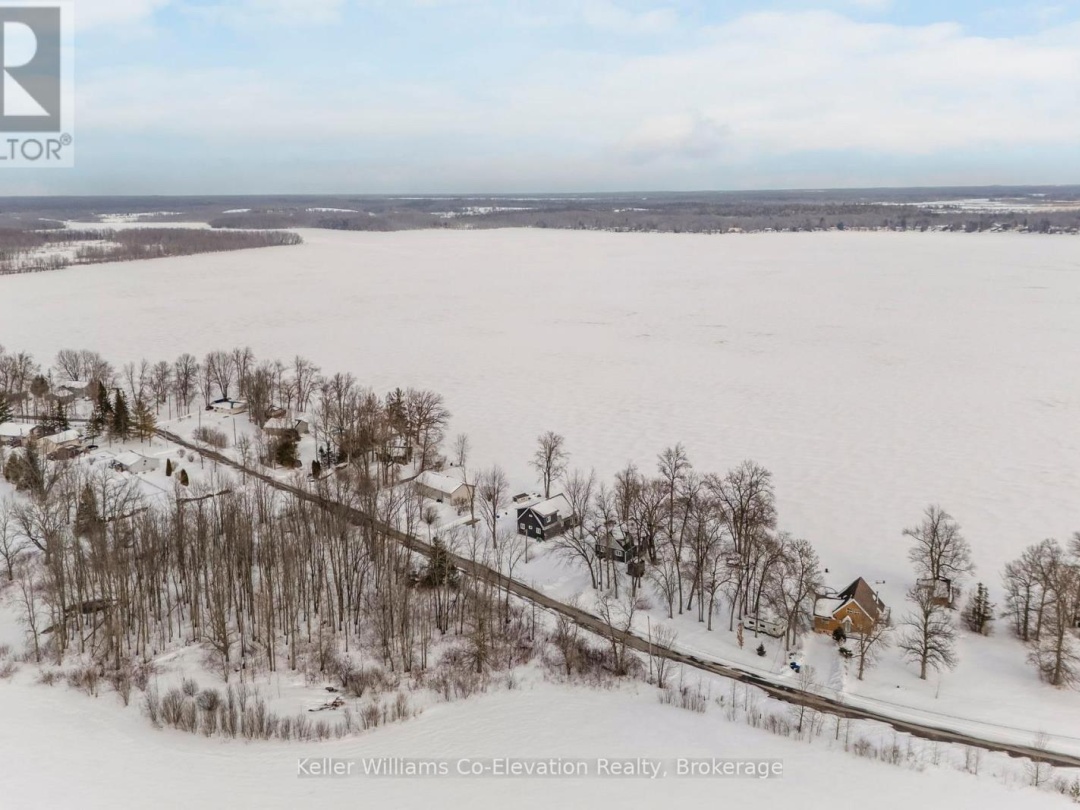 4073 Dalrymple Drive, Dalrymple-south Lake