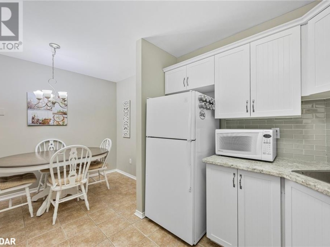 40 MUSEUM Drive Unit# 403, Orillia