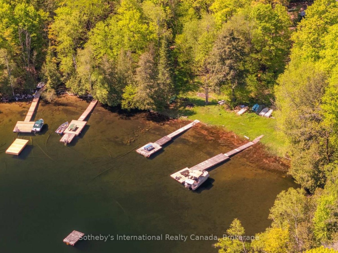 1739 TRAPPER'S TRAIL ROAD, Miskwabi Lake