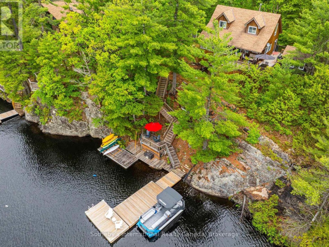 5760 Kahshe Lake, Kahshe Lake