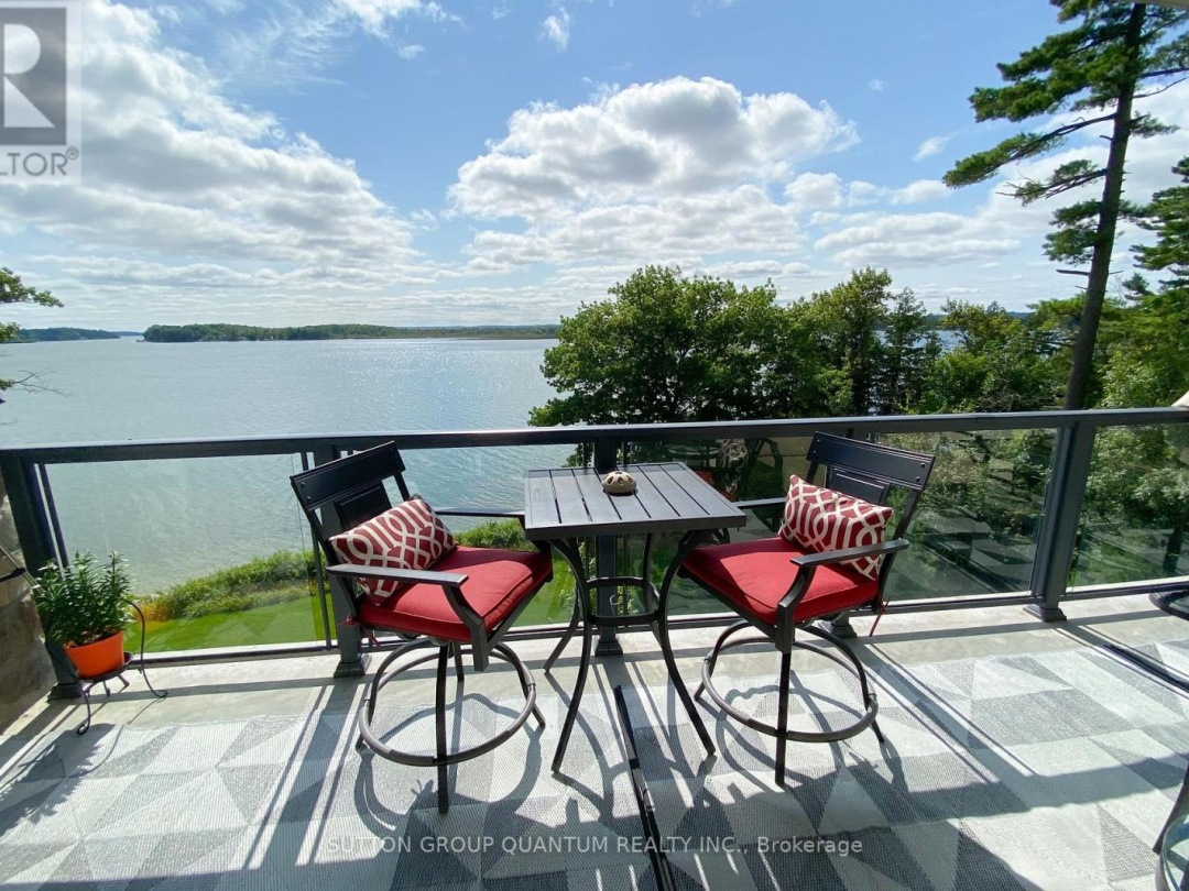 301 90 Orchard Point Road, Lake Simcoe