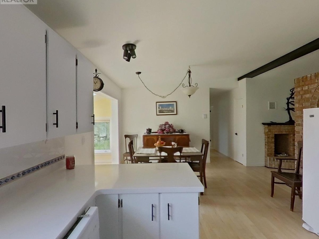 4 MAYPARK DRIVE, 