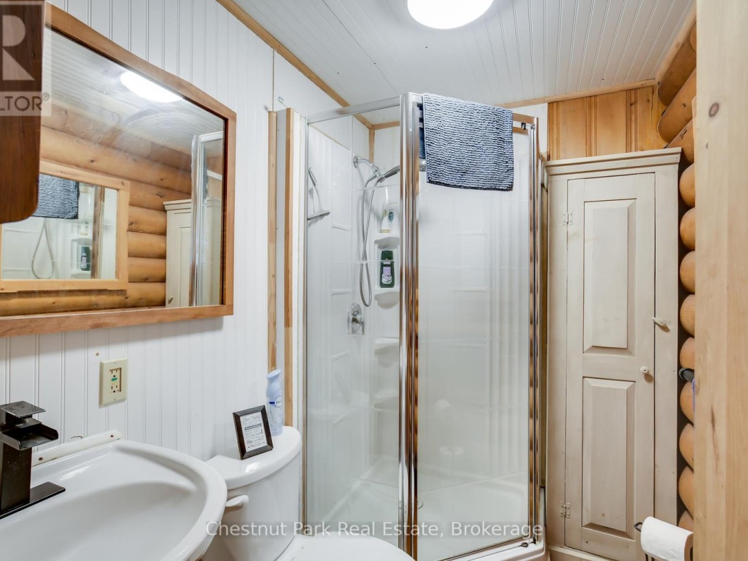 30 MCVITTIE ISLAND, Lake Muskoka