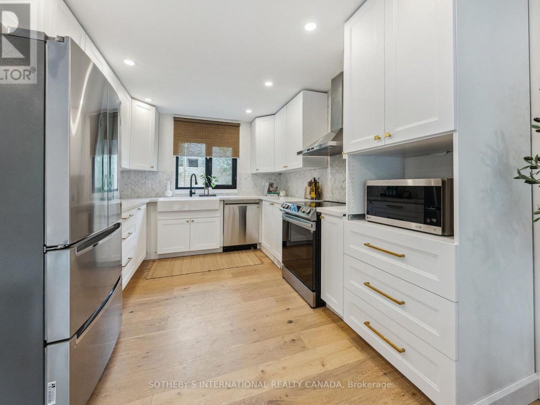 25 SILVER BIRCH STREET, 