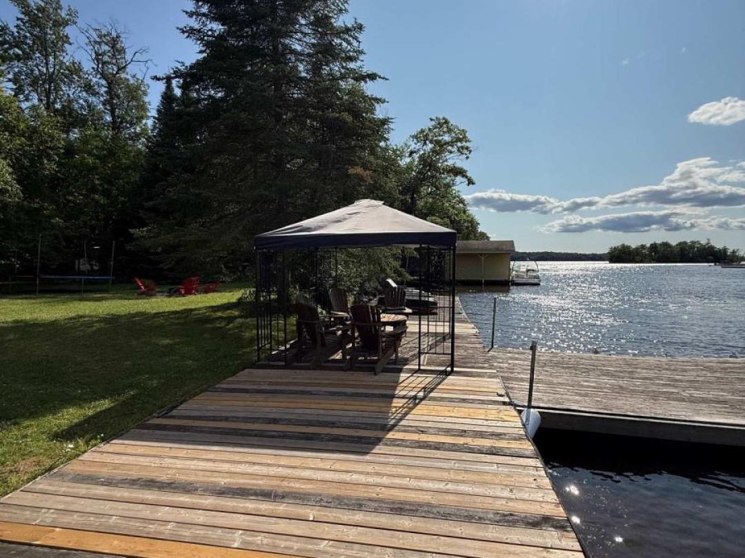 30 MCVITTIE ISLAND, 