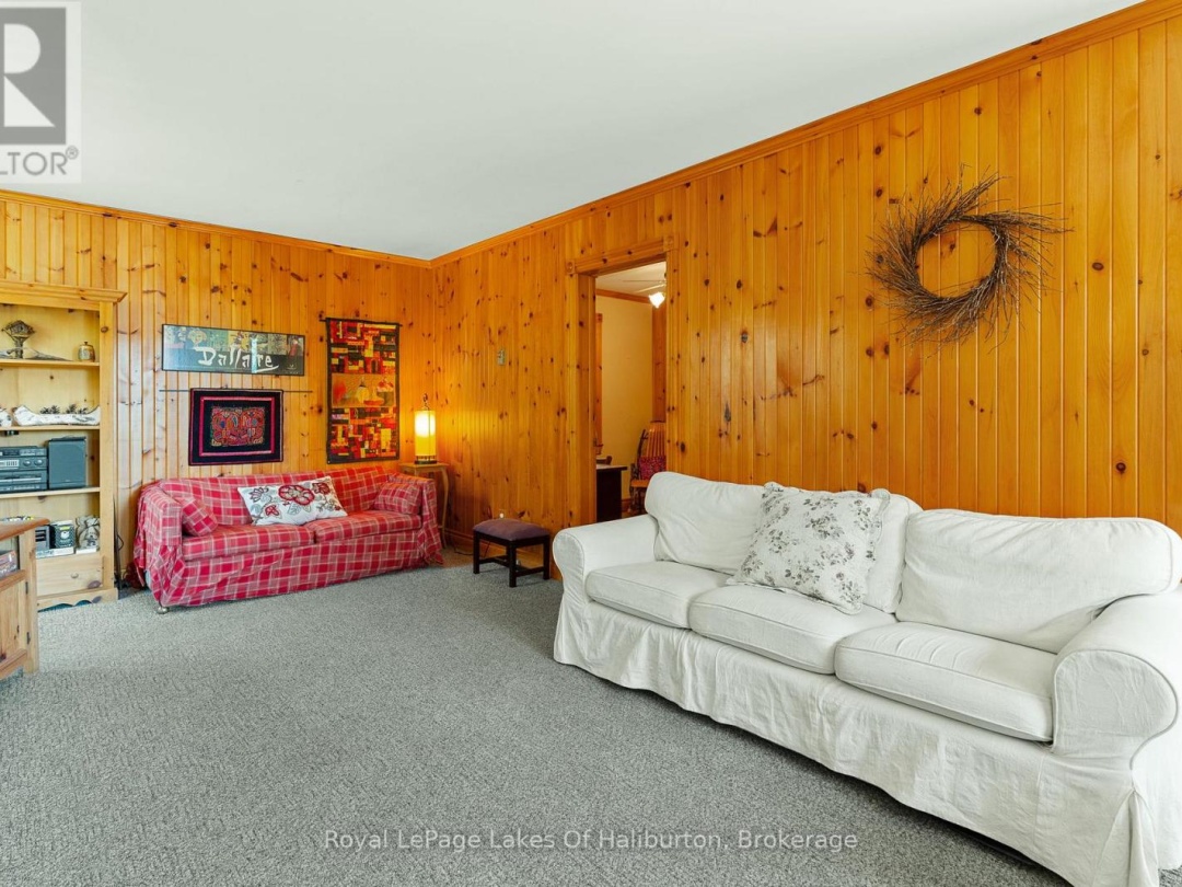 1248 Portage Road, Portage Lake