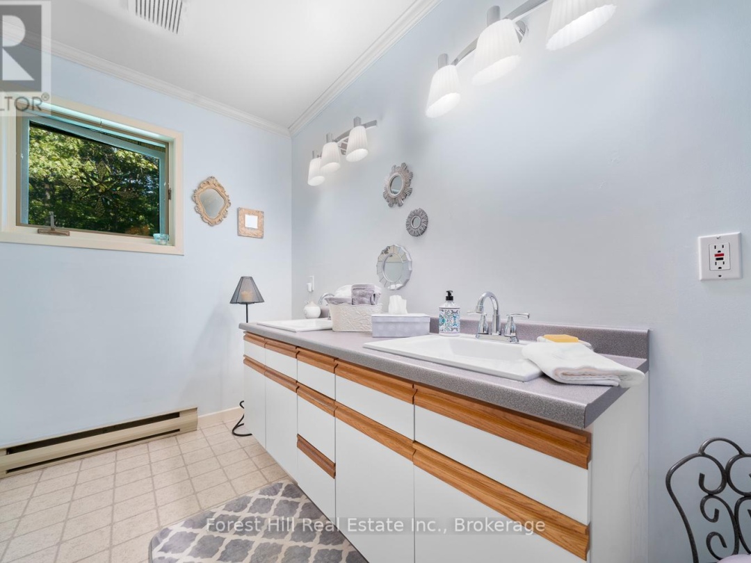17 SKERRYVORE CIRCLE, 