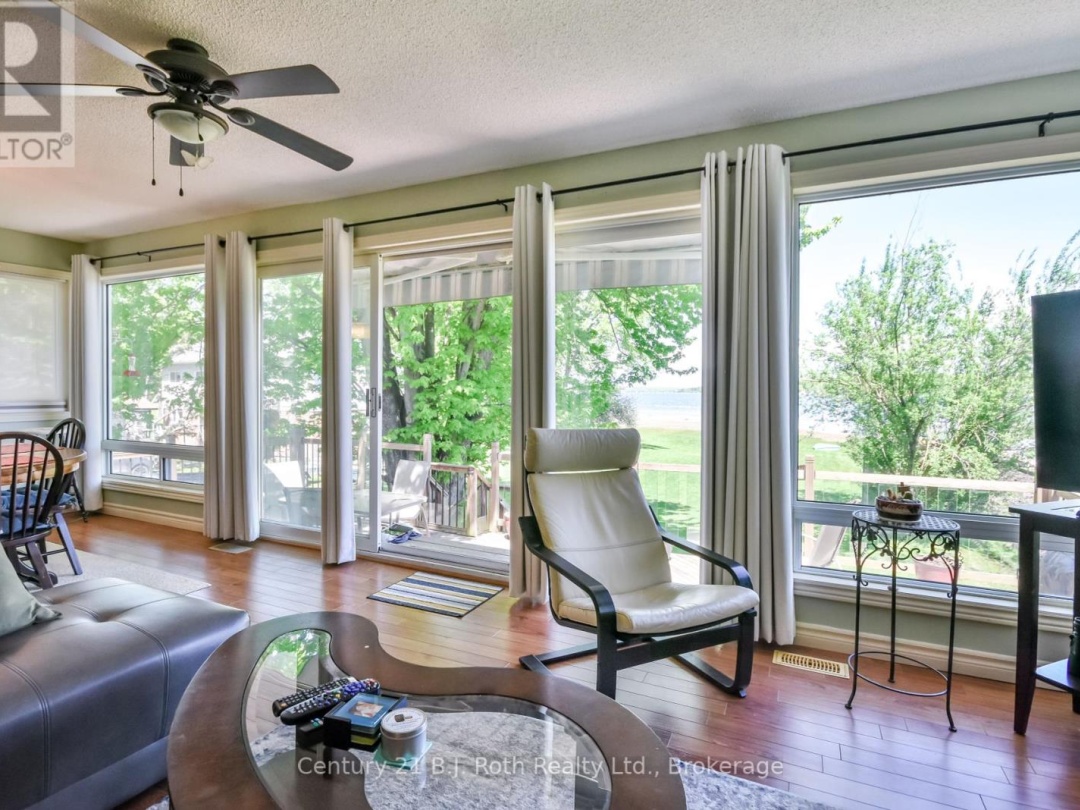 95 Maskinonge Road, Georgian Bay