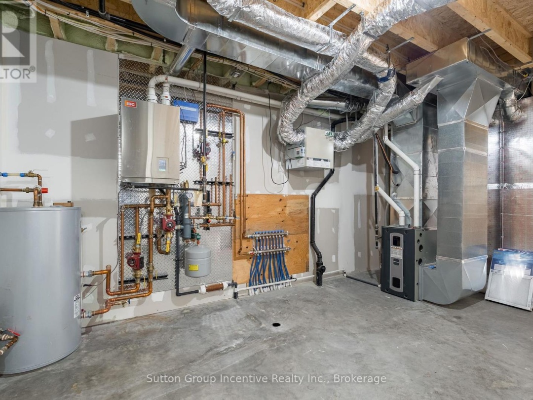 24 ST GEORGES COURT, 