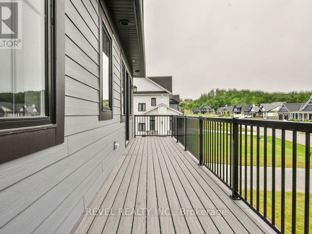 4 CLYDESDALE COURT, 