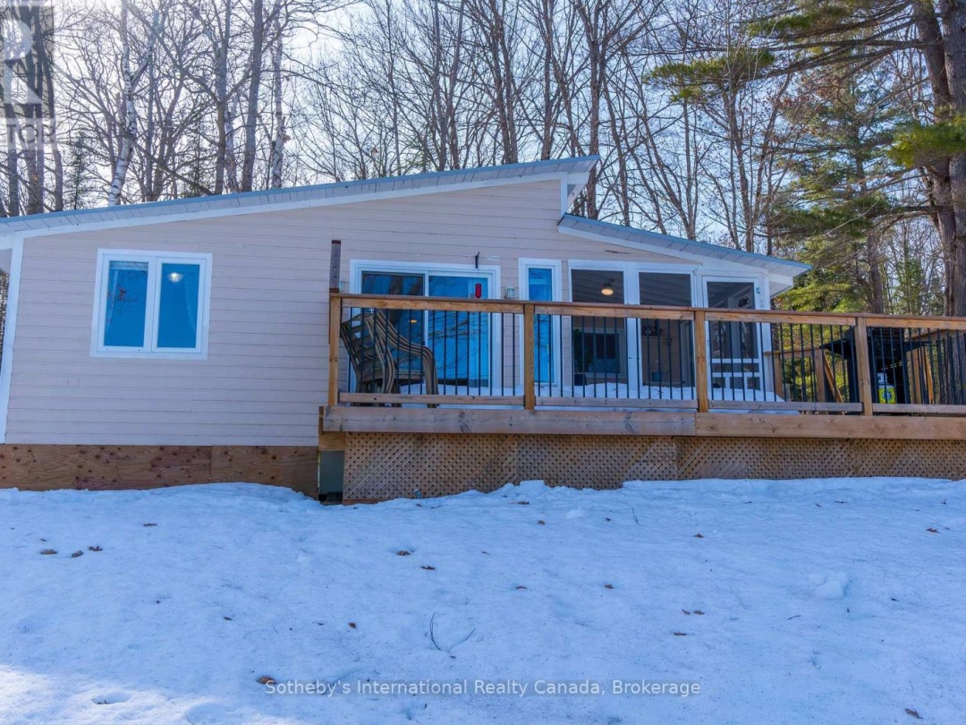 1028 Hillcrest Lane, Halls Lake