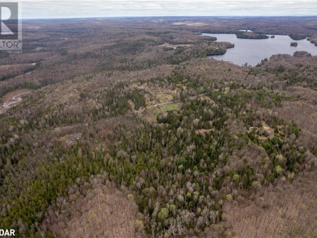 1272 URSA Road, Haliburton