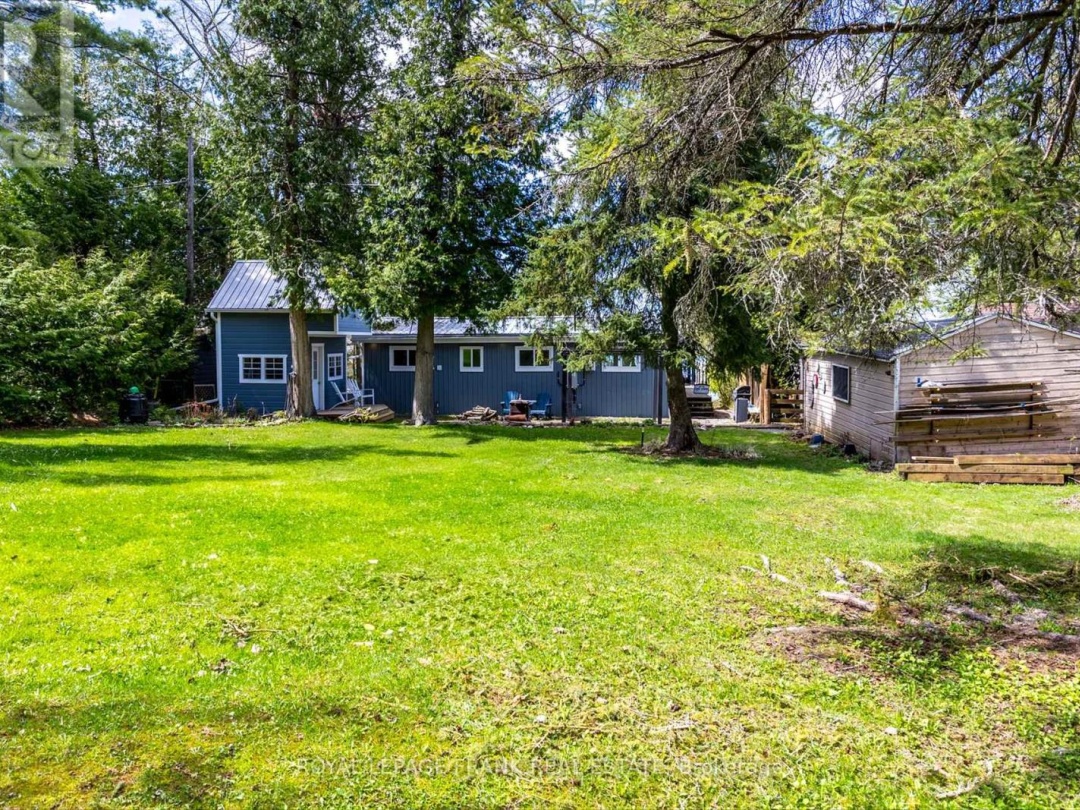 8 DAISY TRAIL, Sturgeon Lake