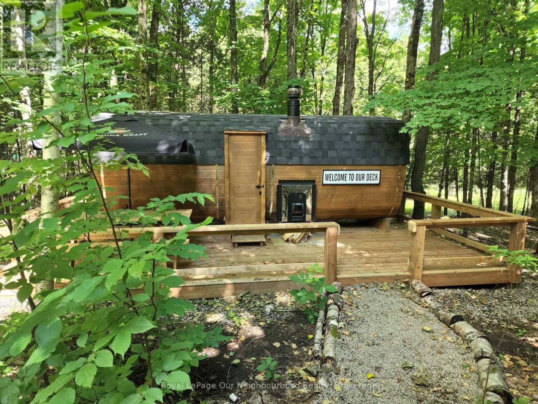 1040 SKI RIDGE TRAIL, 