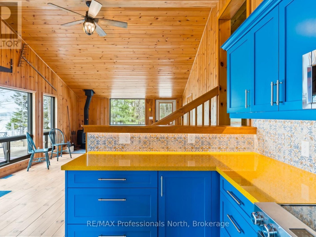 1011 Serpentine Lane, Mountain Lake