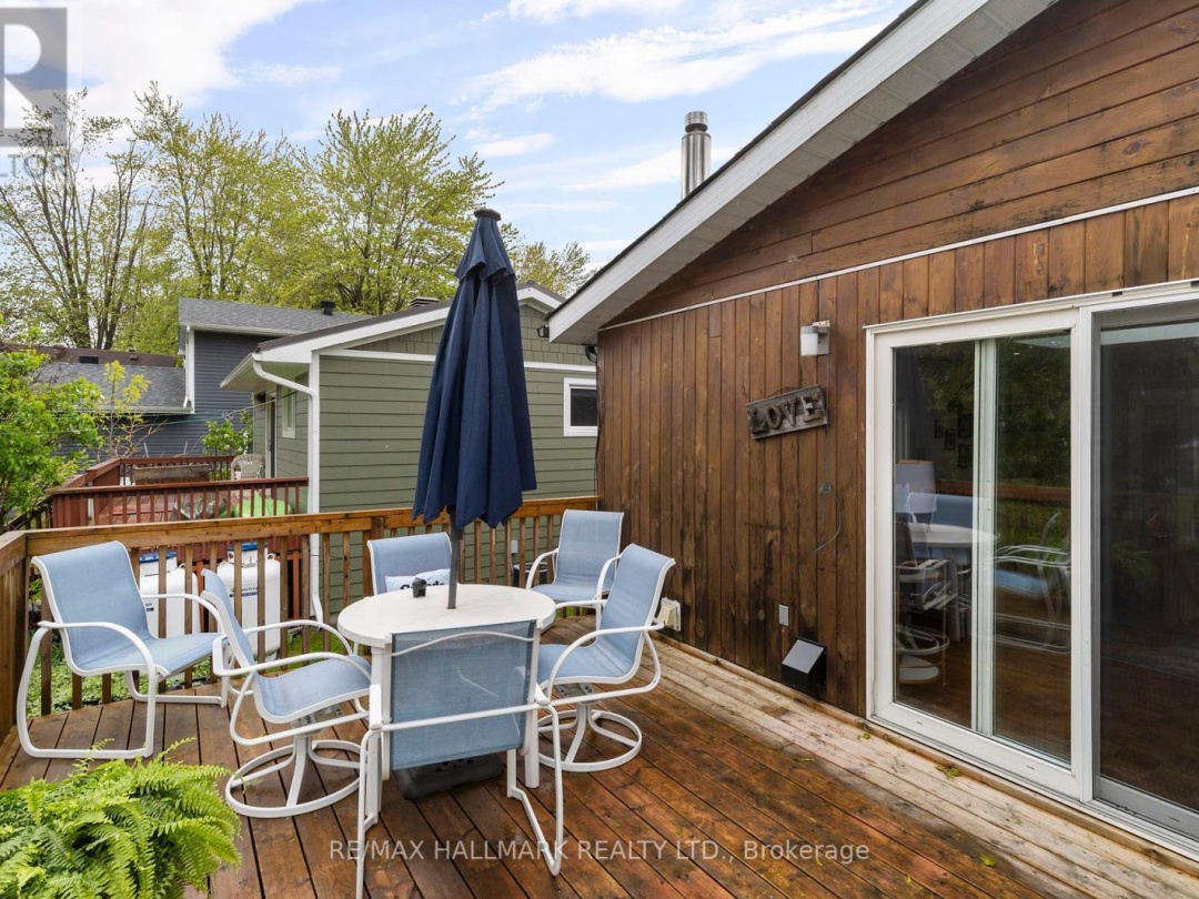 95 Lake Avenue, Lake Simcoe