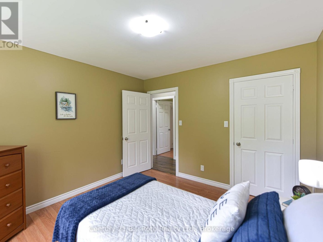 3516 Kirkfield Road, Dalrymple Lake