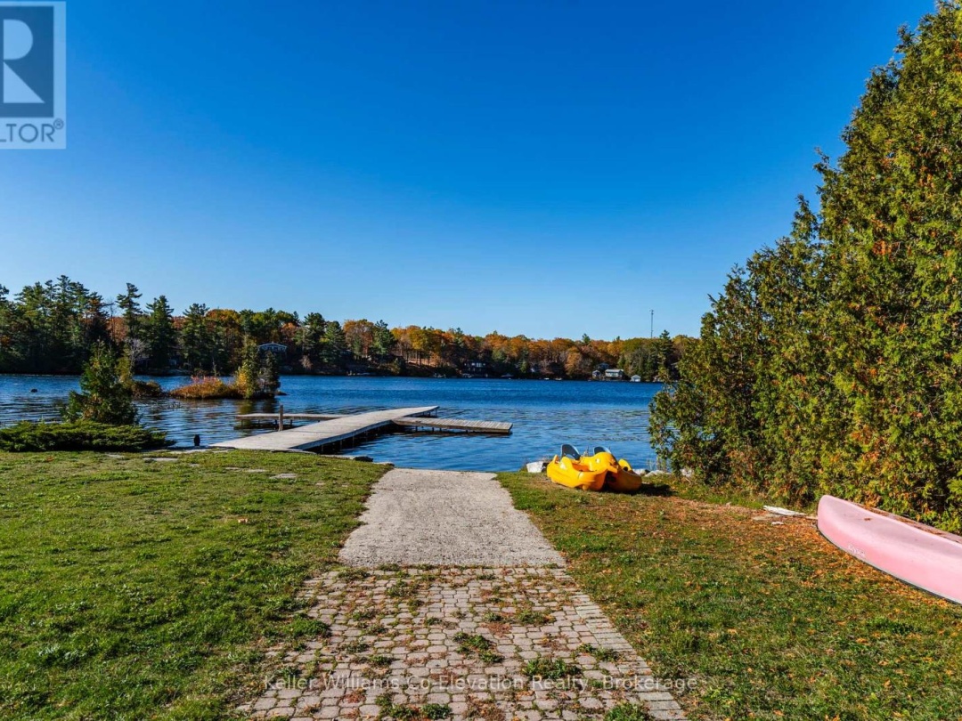 804 KINGS FARM ROAD, 