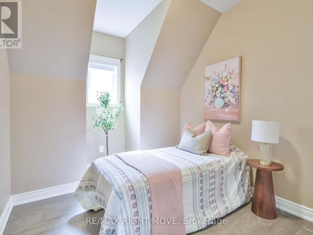 28 - 10 INVERMARA COURT, 