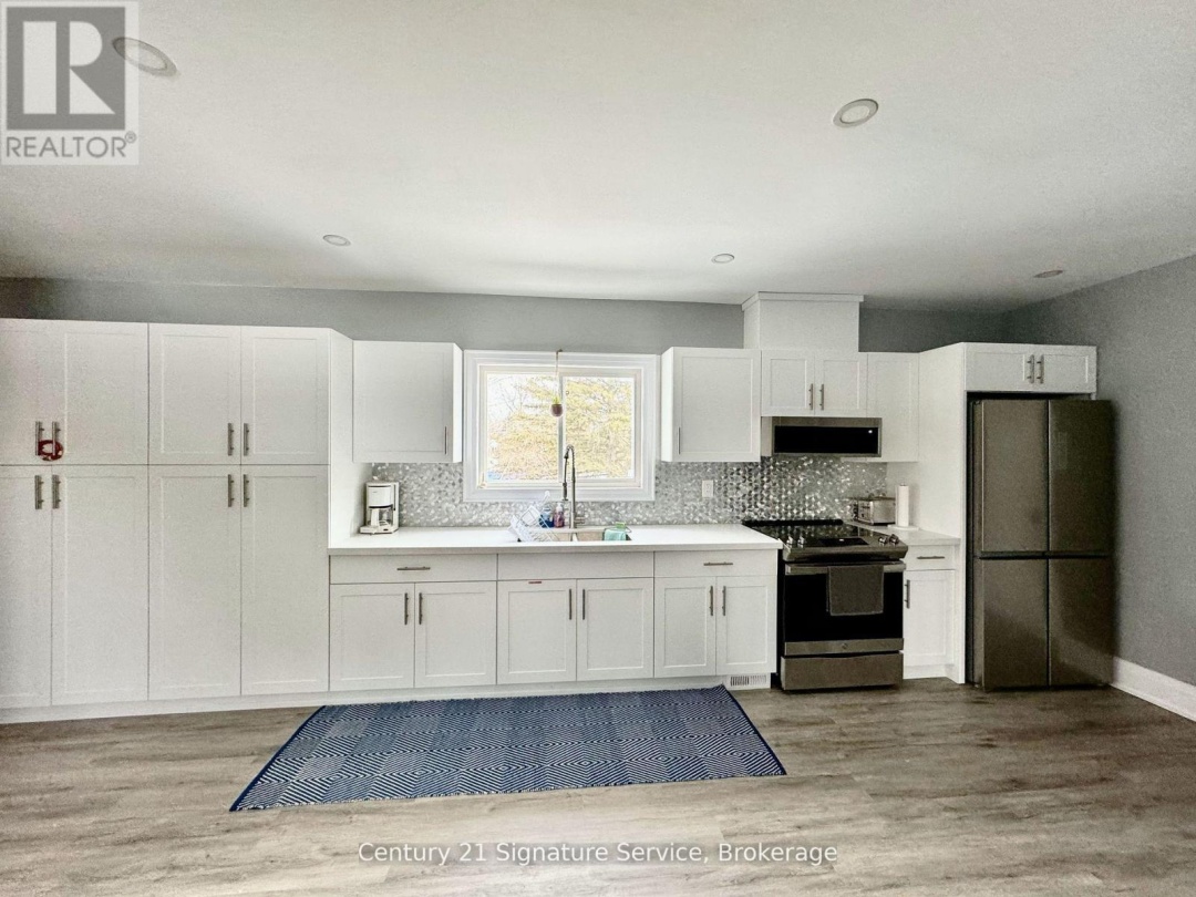 127 Maskinonge Road, Georgian Bay