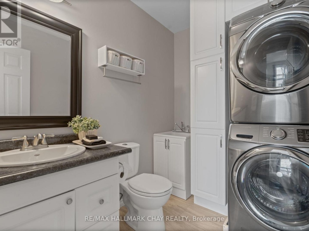 4 - 1 OLIVE CRESCENT, 