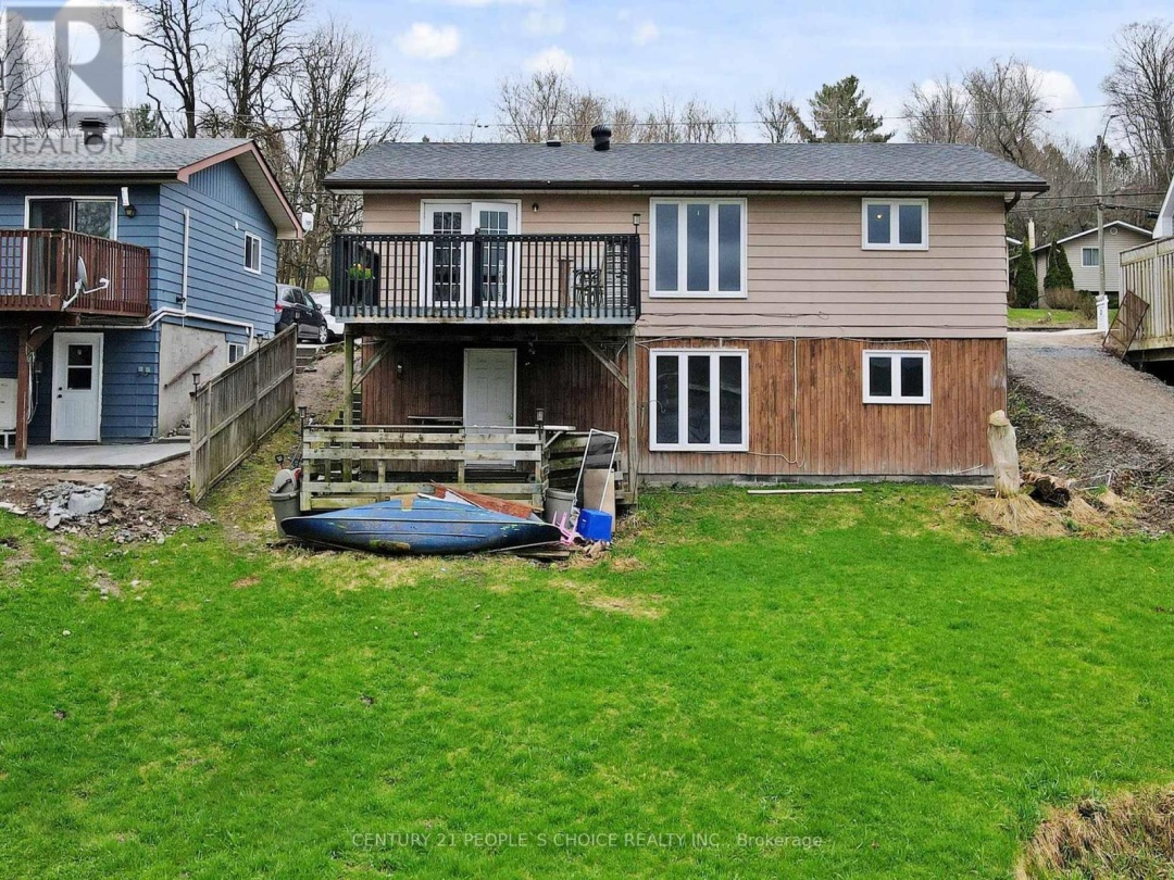 156 MAIN STREET W, 
