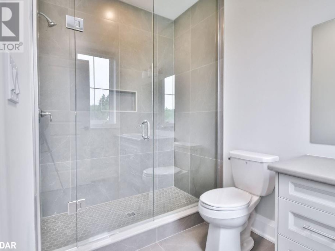 4 CLYDESDALE Court, 