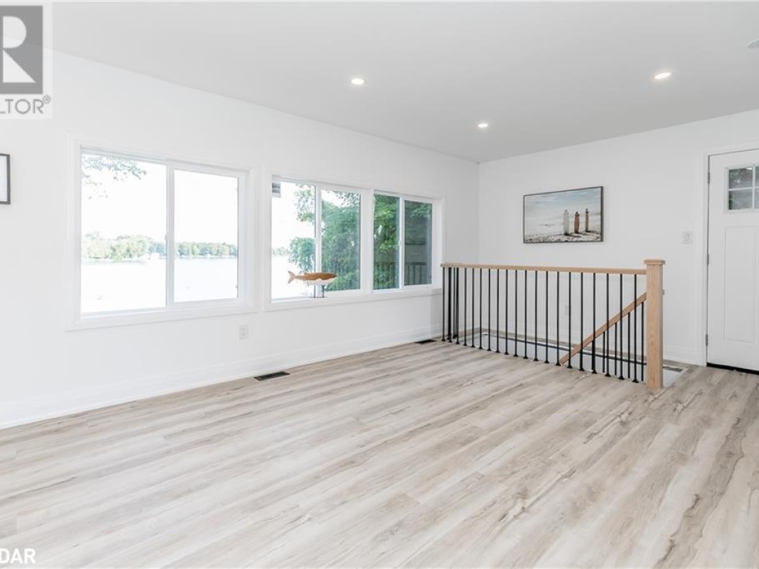 47 MOON POINT Drive, Lake Simcoe
