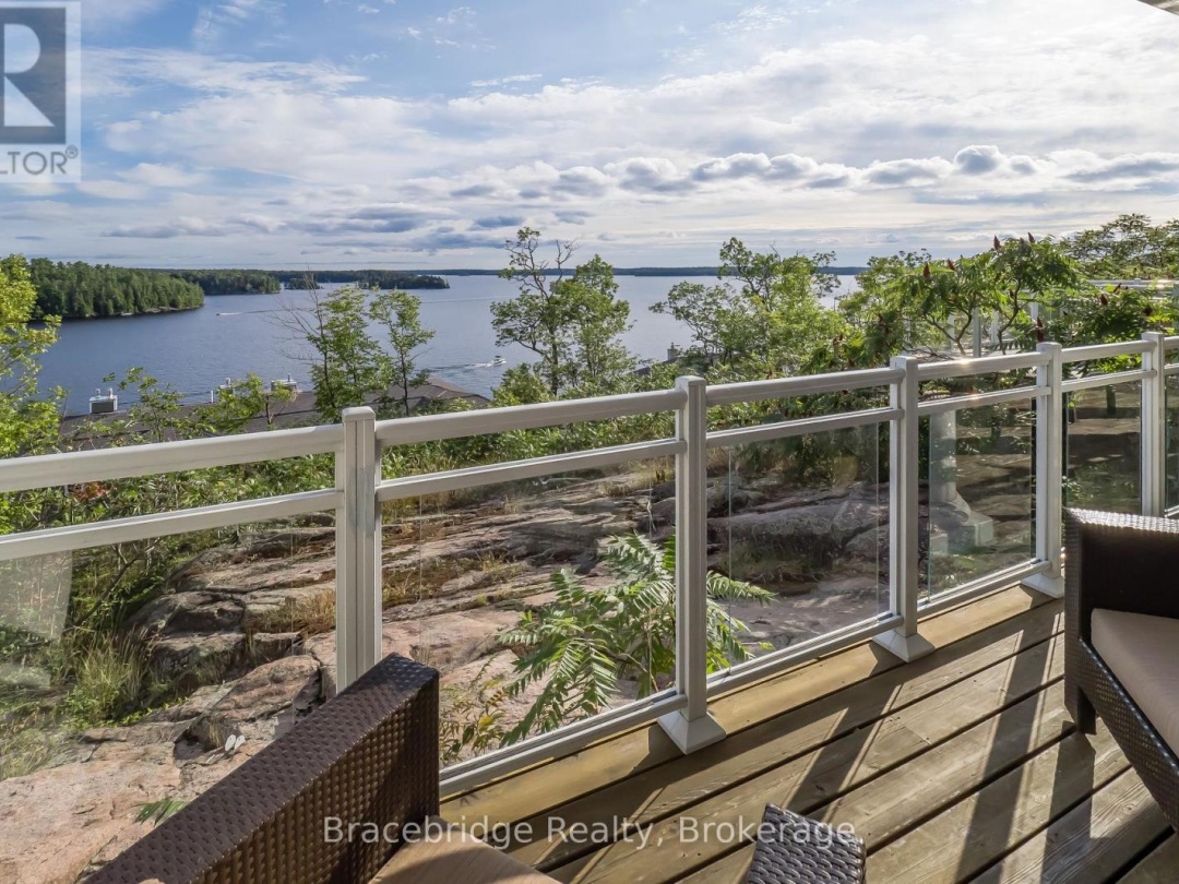 T301-C1 - 1869 MUSKOKA ROAD 118 HIGHWAY W, 