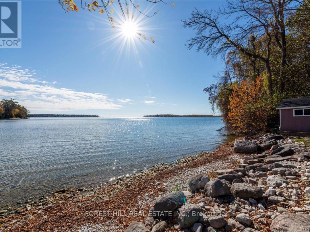 10 - 10 INVERMARA COURT, Lake Simcoe