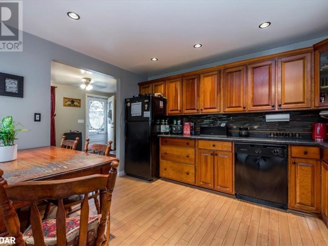 522 Helen Duncan Street, Tay