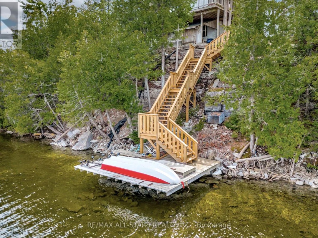 149 Lakeside Drive, Four Mile Lake