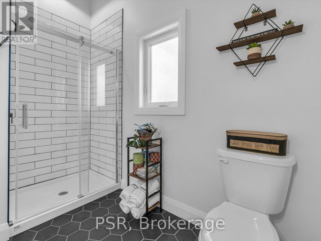 1028 Marshall Drive, Pine Lake