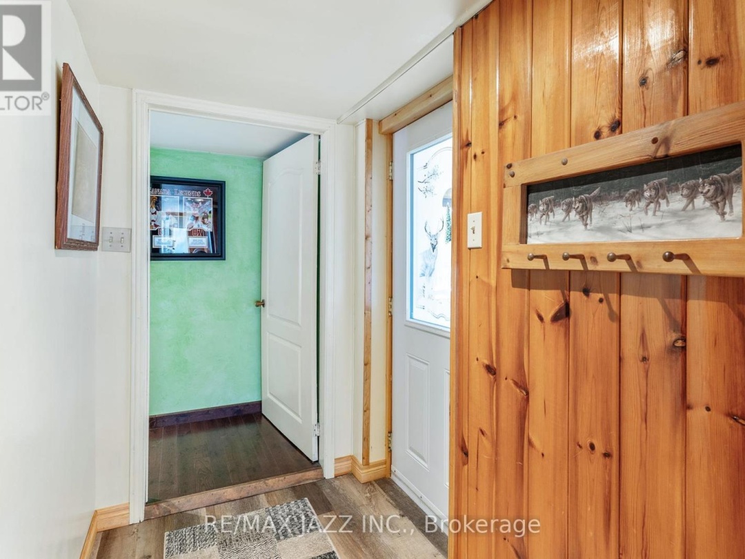 1092 Briscoe Drive, Kushog Lake