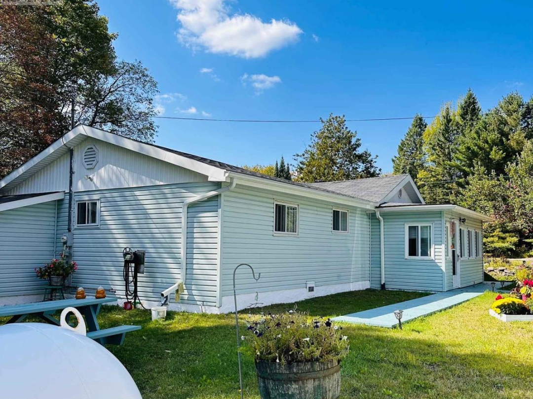 1671 HWY 60 HIGHWAY, 