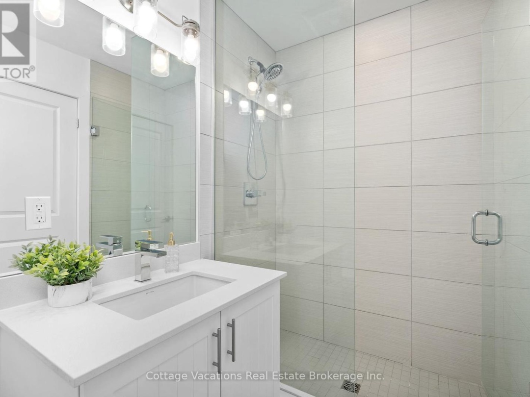 314 - 25 PEN LAKE POINT, 