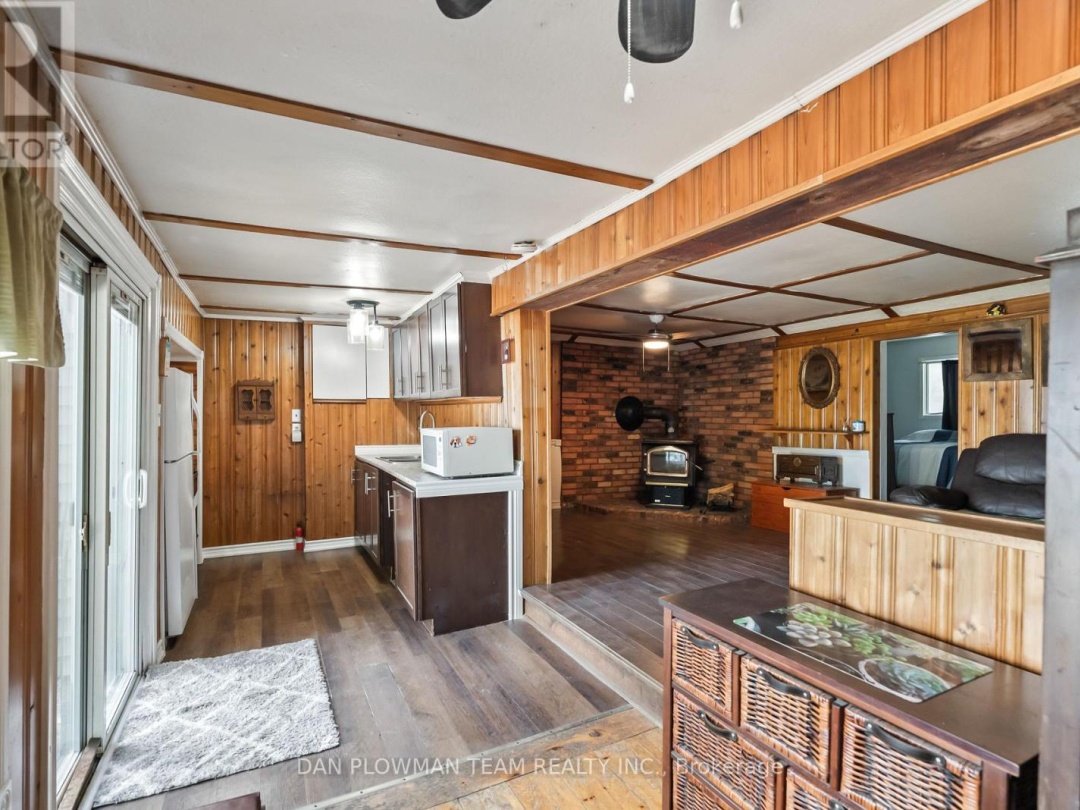 32 Beach Road, Lake Scugog