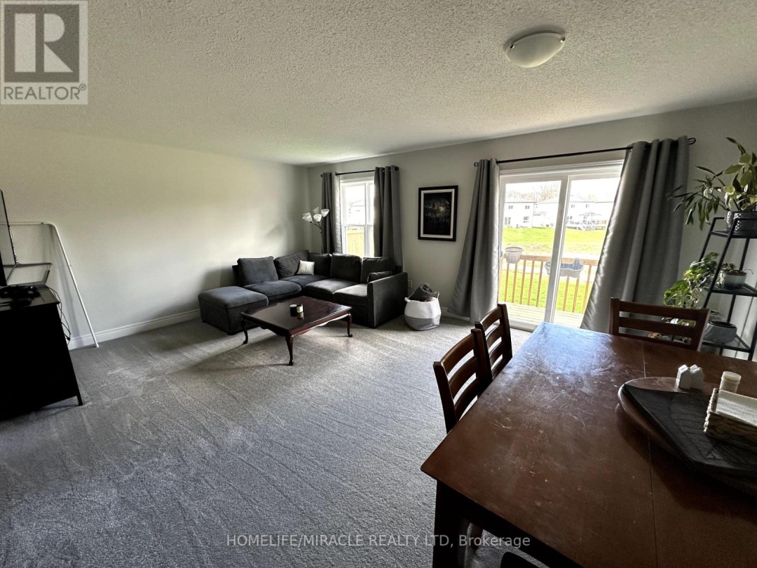 300 DAFFODIL COURT, 
