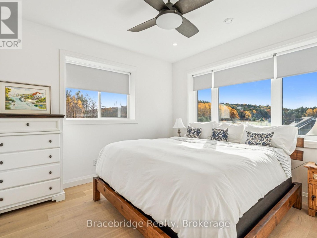 1006 STEPHENS BAY ROAD, 