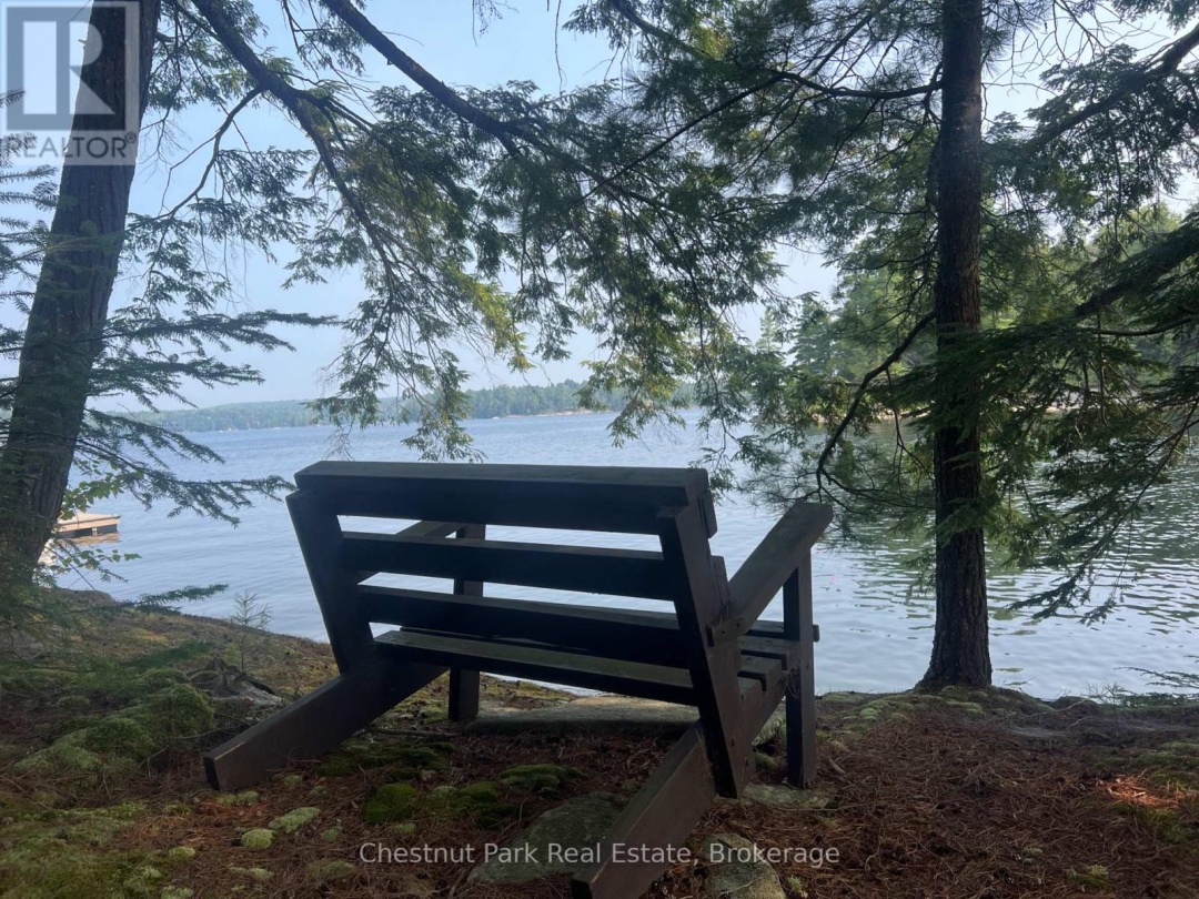 1062 ELMHURST LANE, Kennisis Lake