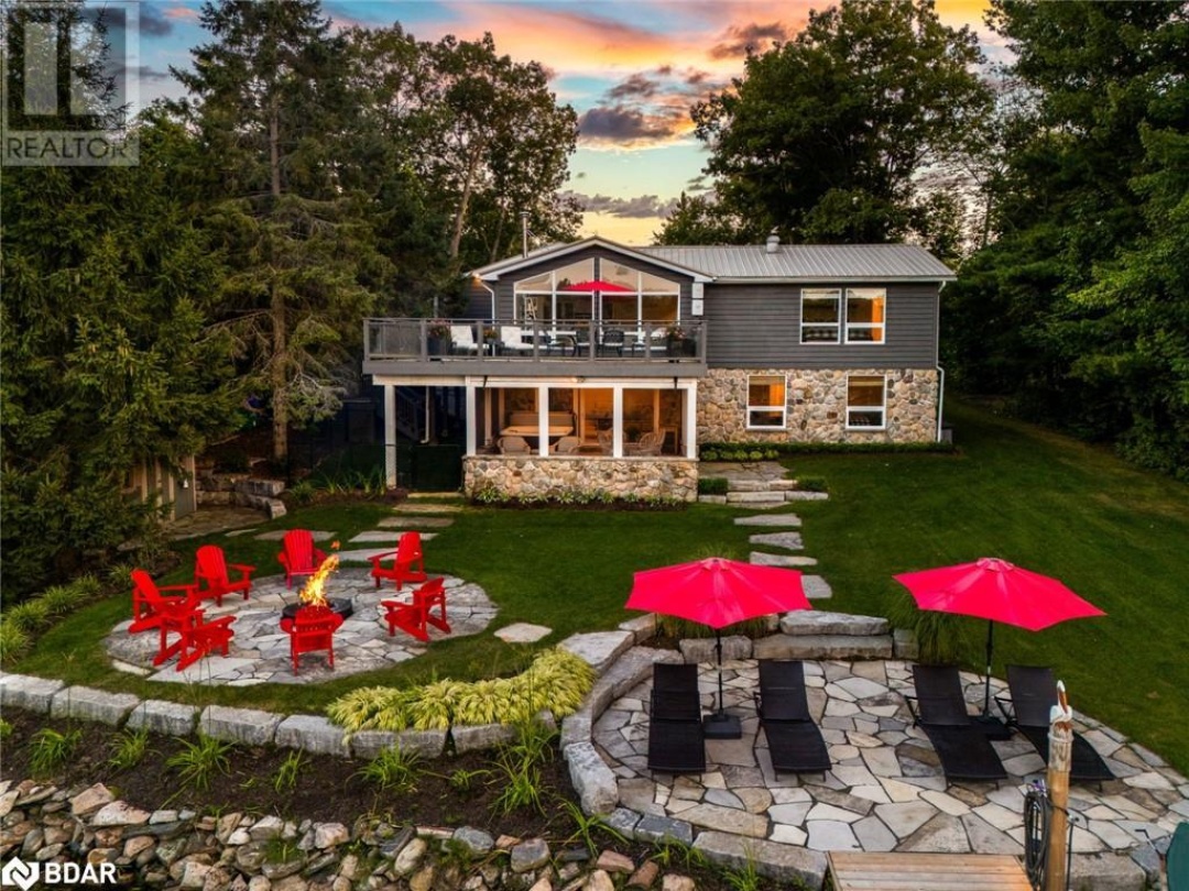 3352 Russell Drive, Gloucester Pool