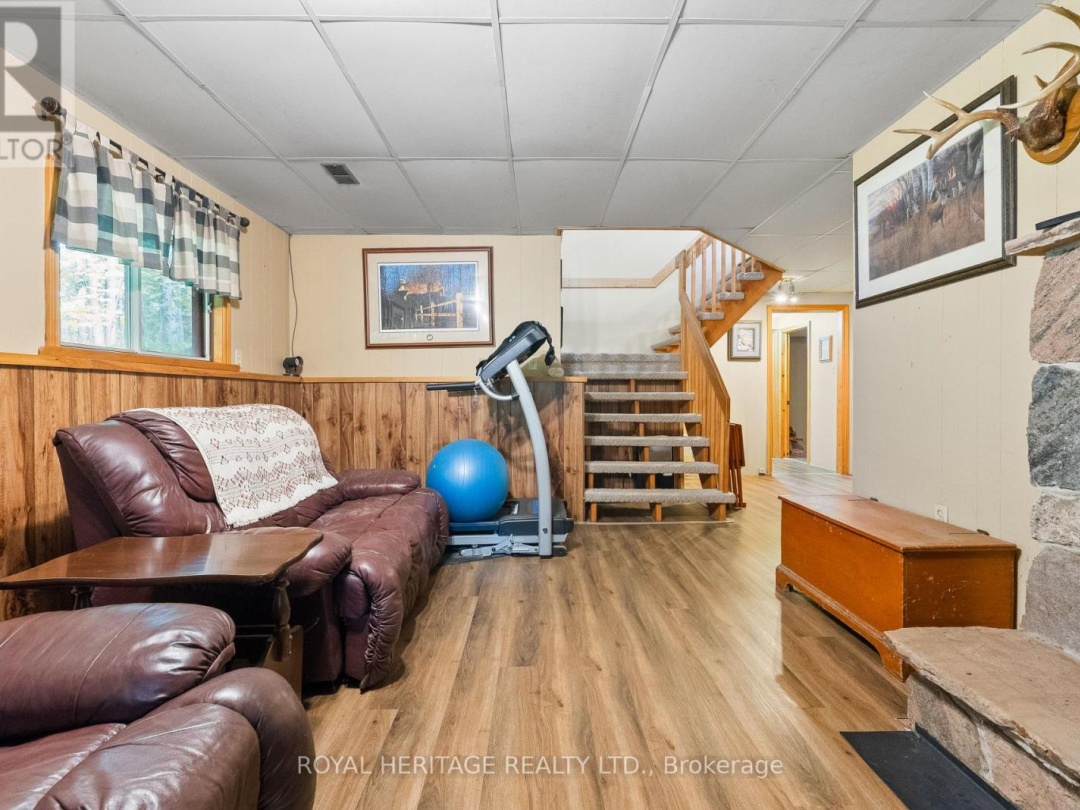 65 BESSIE AVENUE N, 