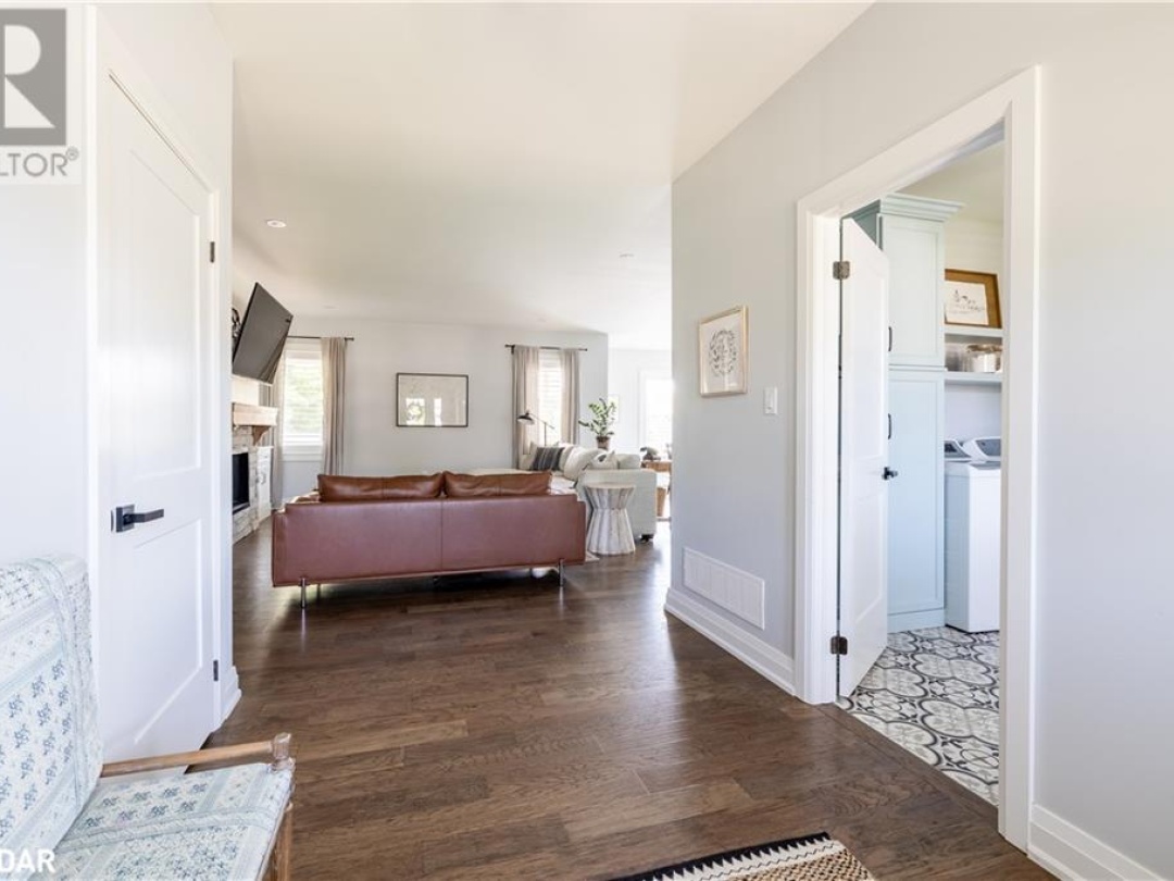 19 CHESLOCK Crescent, 