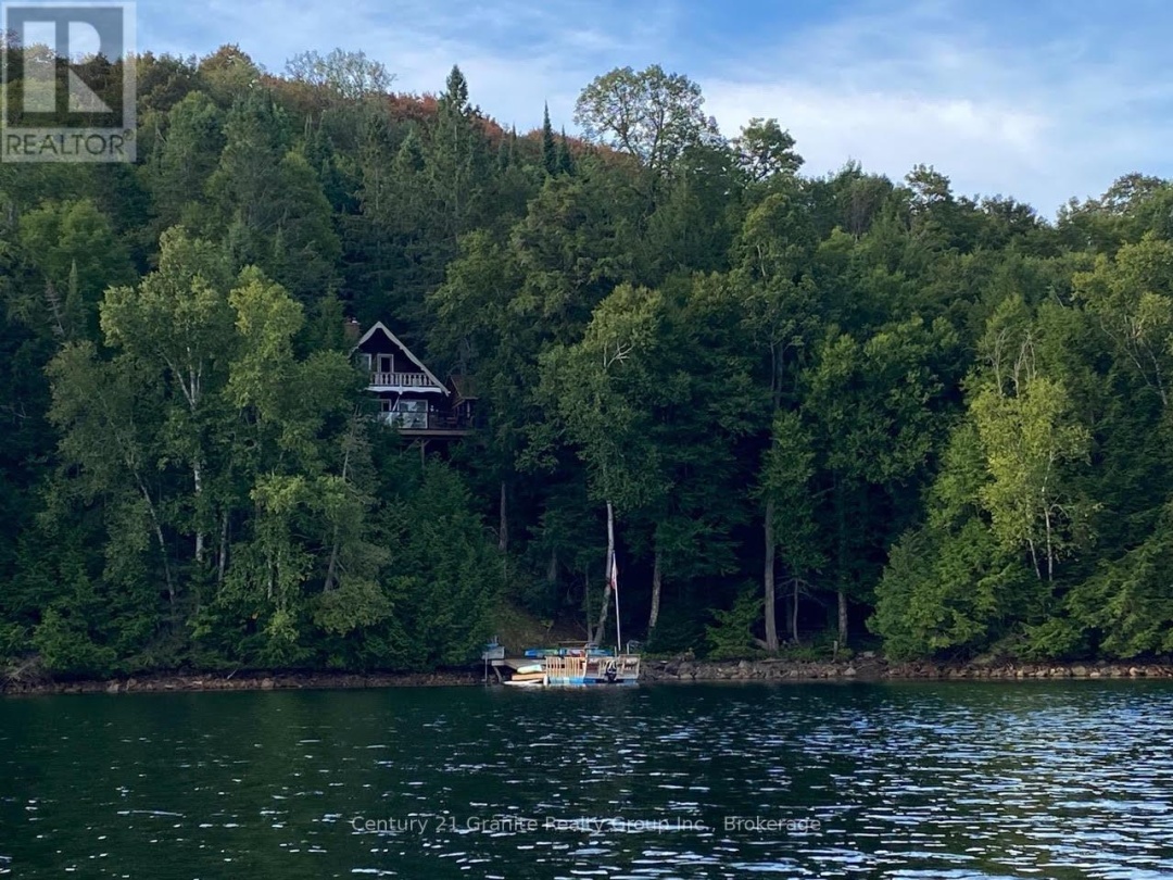 1038 BROKEN PADDLE ROAD, 